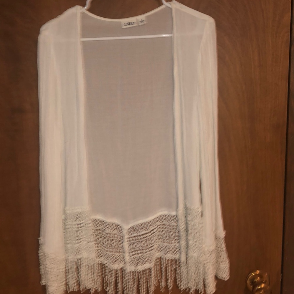 White kimono with lace trim